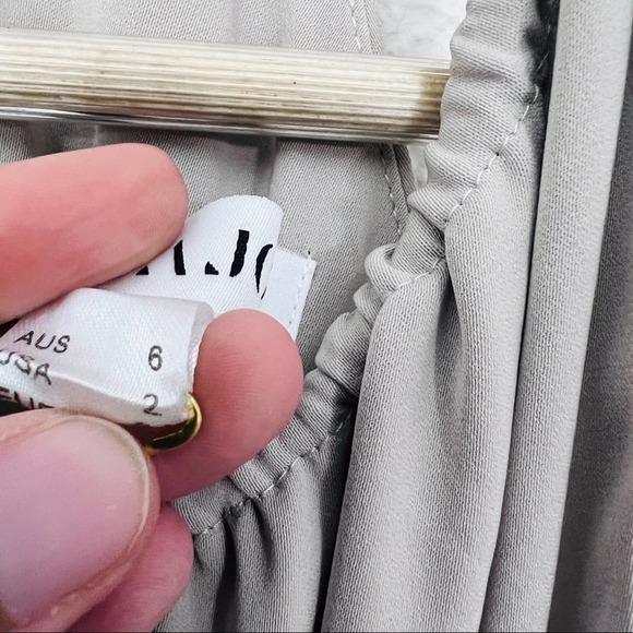 REVOLVE x Shona Joy dress in Oyster tulip hem size US 2 - Picture 11 of 12